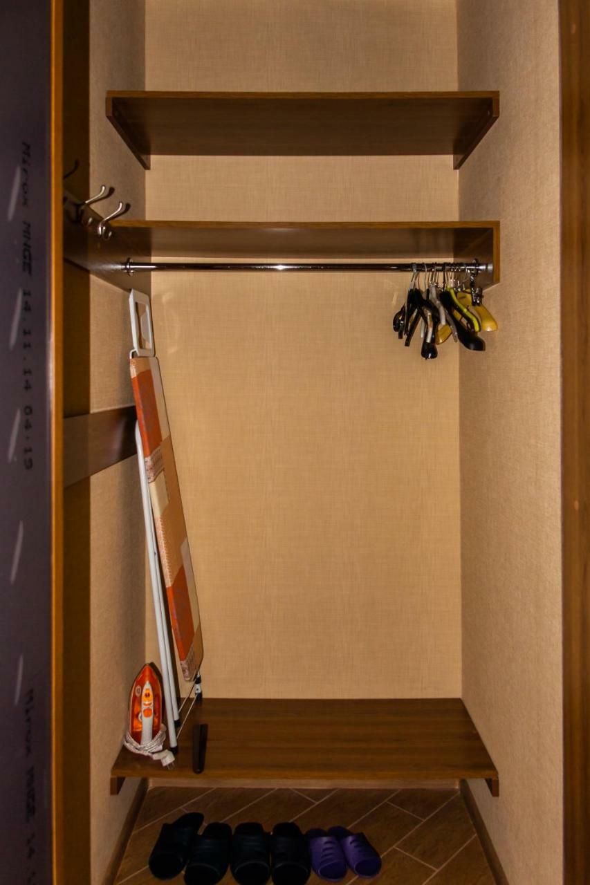 Kvartirkoff Na Bogatirskaya 6A, 2 Floor Kiev Ngoại thất bức ảnh
